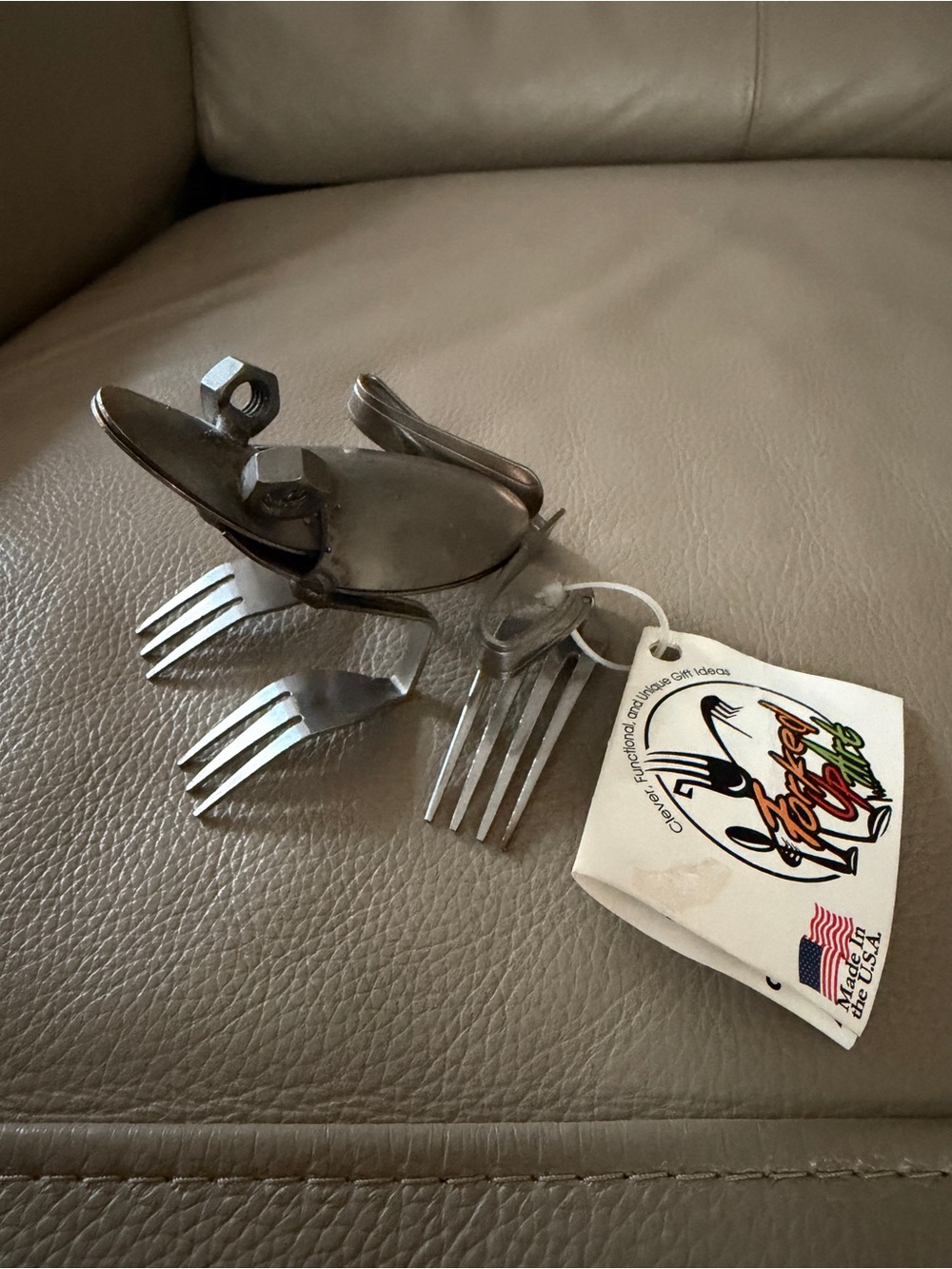 FORKED UP ART 2009 Upcycled Metal Flatware Frog Sculpture Fork/Spoon Made in USA - Picture 2 of 16